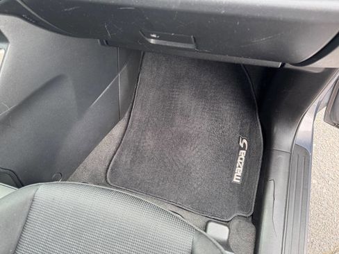 Used 2010 MAZDA MAZDA5 Sport image 16