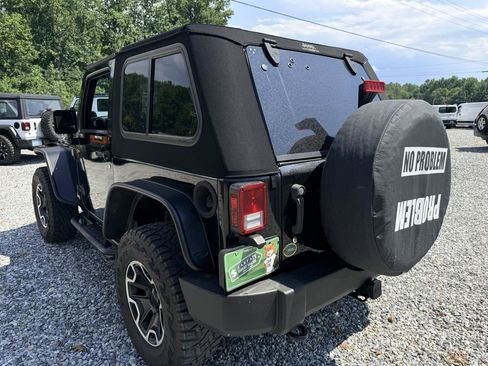 Used 2014 Jeep Wrangler Sport w/ Quick Order Package 23S AWD/4WD image 8