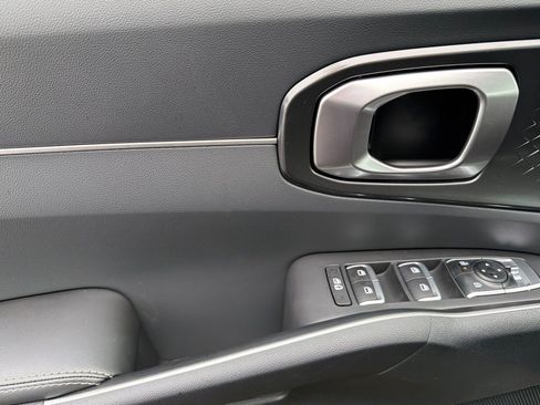 New 2026 Kia Sorento S w/ S Panoramic Sunroof Package image 9