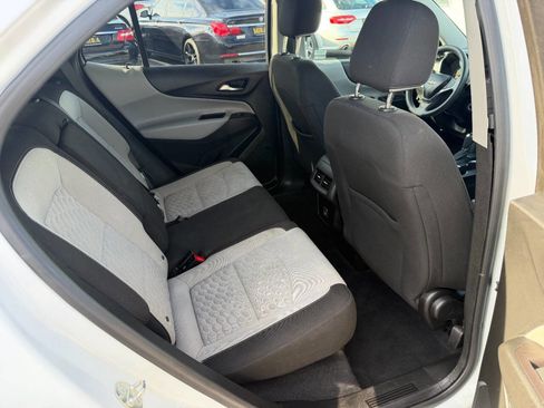 Used 2021 Chevrolet Equinox LT image 22