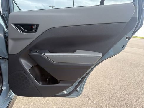 Used 2024 Subaru Crosstrek 2.0i Premium image 20