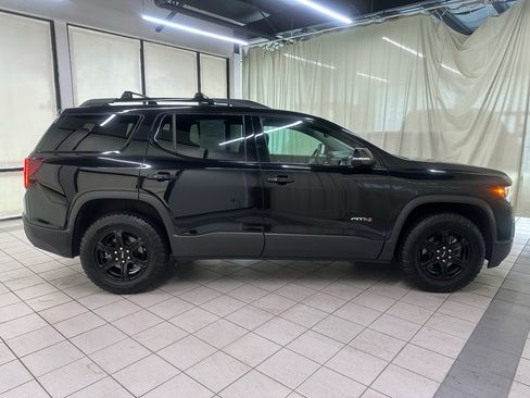 Used 2023 GMC Acadia AT4 w/ Technology Package AWD/4WD image 3