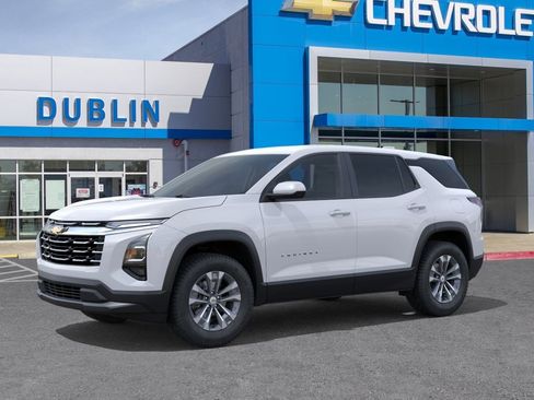 New 2026 Chevrolet Equinox LT FWD image 3