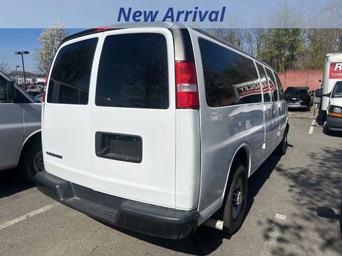 Used 2024 Chevrolet Express 3500 LS image 8