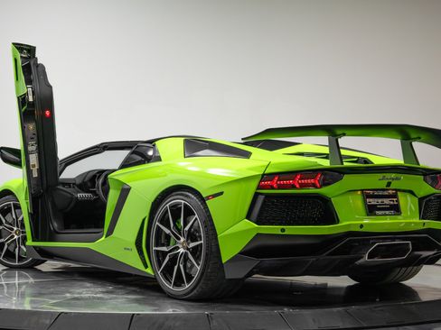 Used 2015 Lamborghini Aventador LP 700-4 image 52