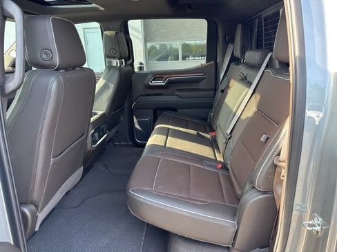 Used 2023 GMC Sierra 1500 Denali w/ Denali Reserve Package AWD/4WD image 19