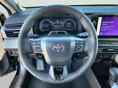 New 2026 Toyota Camry XLE AWD/4WD image 3