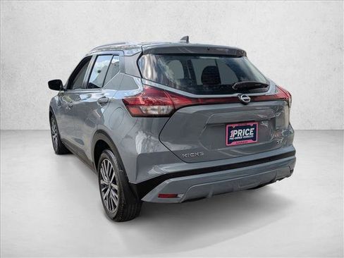 Used 2022 Nissan Kicks SV FWD image 8