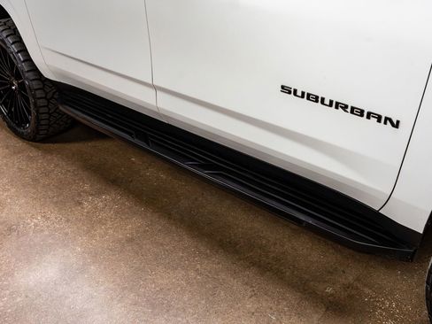 Used 2023 Chevrolet Suburban RST w/ Sport Performance Package image 13