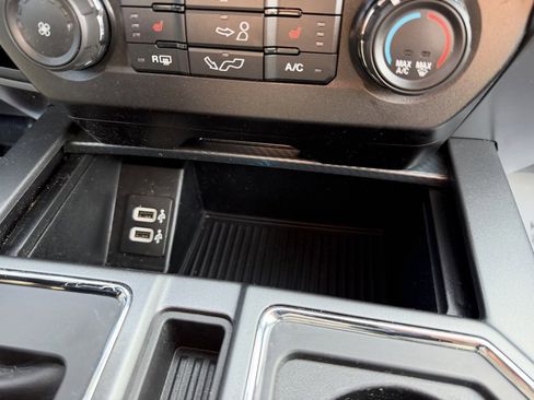 Used 2020 Ford F150 XLT w/ Equipment Group 302A Luxury image 17