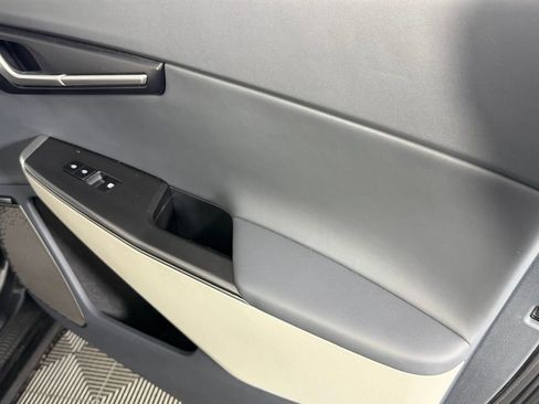 Used 2024 Kia EV6 Wind image 35