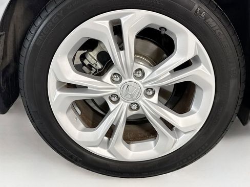 Certified 2025 Honda Accord LX image 33