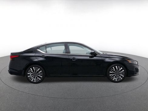 Used 2026 Nissan Altima 2.5 SV FWD image 10