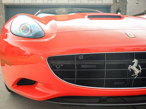 Used 2012 Ferrari California image 58