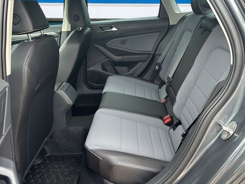 New 2026 Volkswagen Jetta SE FWD image 15