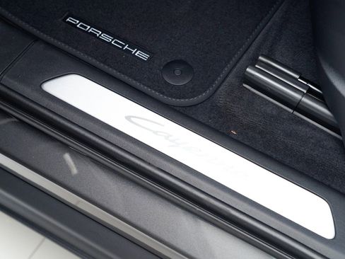 New 2026 Porsche Cayenne image 14