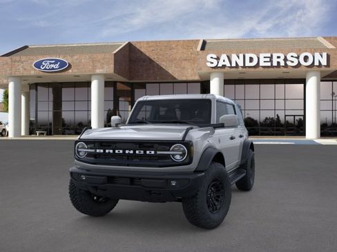New 2026 Ford Bronco Outer Banks w/ Sasquatch Package AWD/4WD image 2