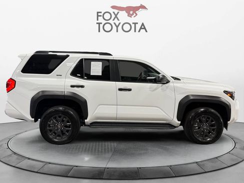 Used 2025 Toyota 4Runner SR5 AWD/4WD image 7