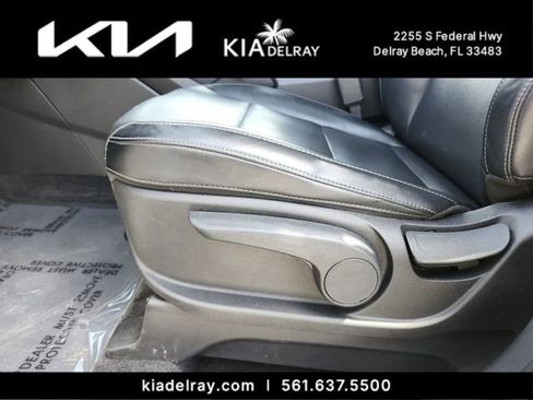 Used 2024 Kia Telluride LX FWD image 19