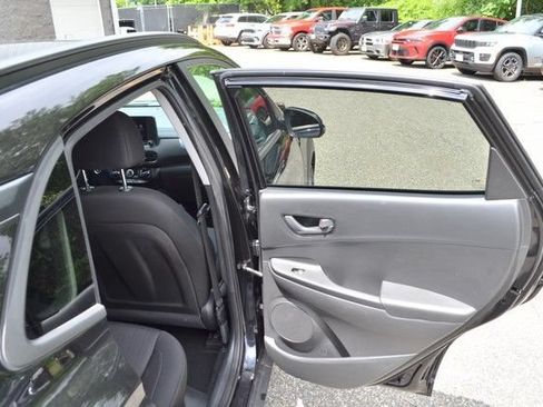 Used 2023 Hyundai Kona SEL w/ Cargo Package AWD/4WD image 31