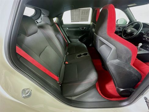 Used 2023 Honda Civic Type R image 10