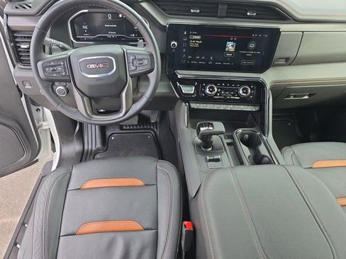 Used 2023 GMC Sierra 1500 AT4 w/ AT4 Premium Package image 15