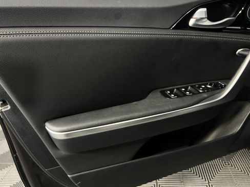 Used 2021 Kia Stinger GT-Line image 25