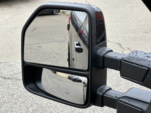 Used 2024 Ford F250 Lariat w/ Lariat Ultimate Package AWD/4WD image 39