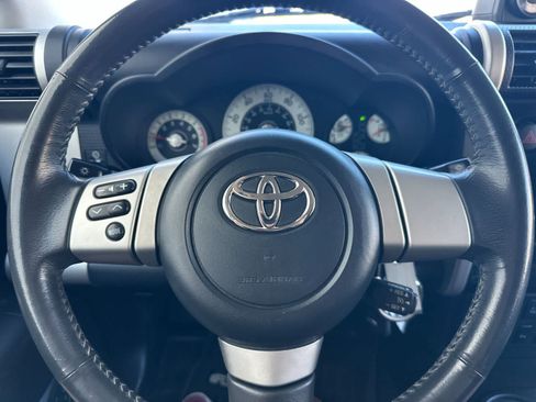 Used 2007 Toyota FJ Cruiser 4WD w/ Upgrade Pkg 1 image 22
