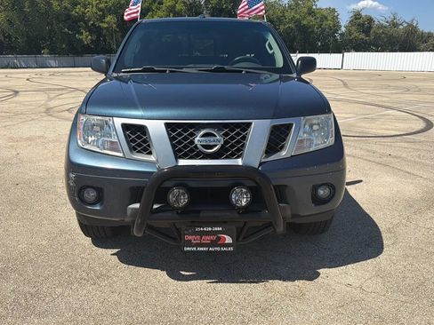 Used 2013 Nissan Frontier Desert Runner RWD image 10