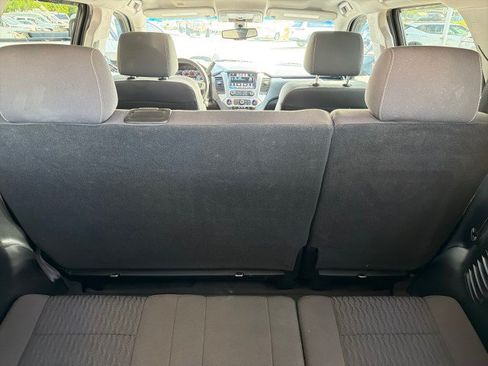 Used 2018 GMC Yukon SLE w/ Convenience Package AWD/4WD image 34