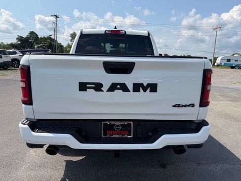 Used 2026 RAM 1500 Express AWD/4WD image 34