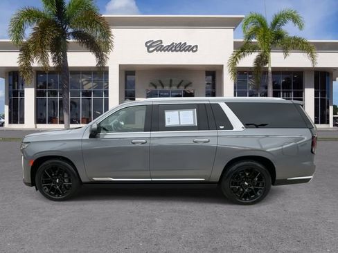 Certified 2021 Cadillac Escalade ESV Premium Luxury Platinum w/ Heavy-Duty Trailer Package image 9