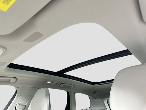 Used 2024 Volvo XC60 T8 Plus w/ Protection Package Premier image 13