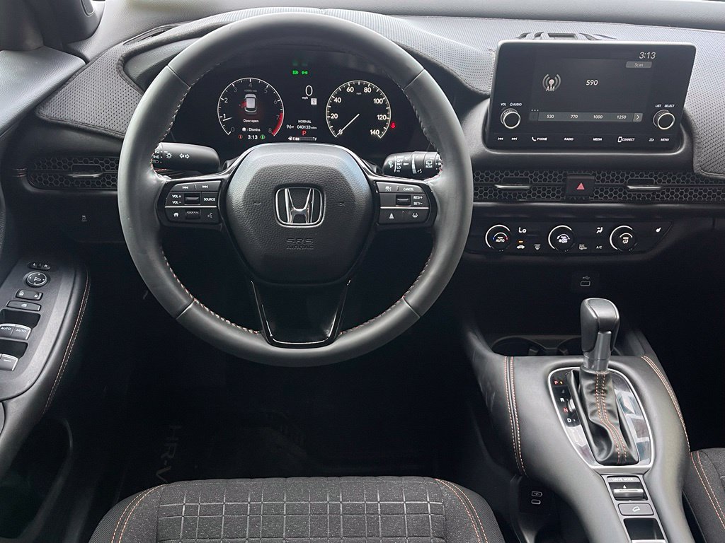 Used 2025 Honda HR-V Sport image 12