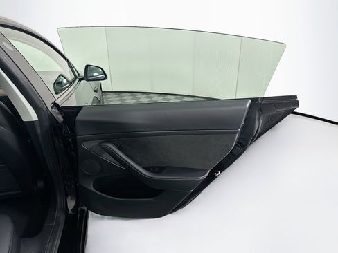 Used 2022 Tesla Model 3 image 28
