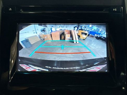 Used 2015 Toyota Camry XLE image 14