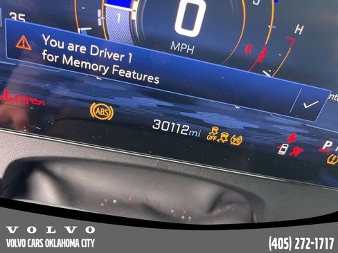 Used 2024 Chevrolet Traverse RS w/ LPO, Floor Liner Package FWD image 9