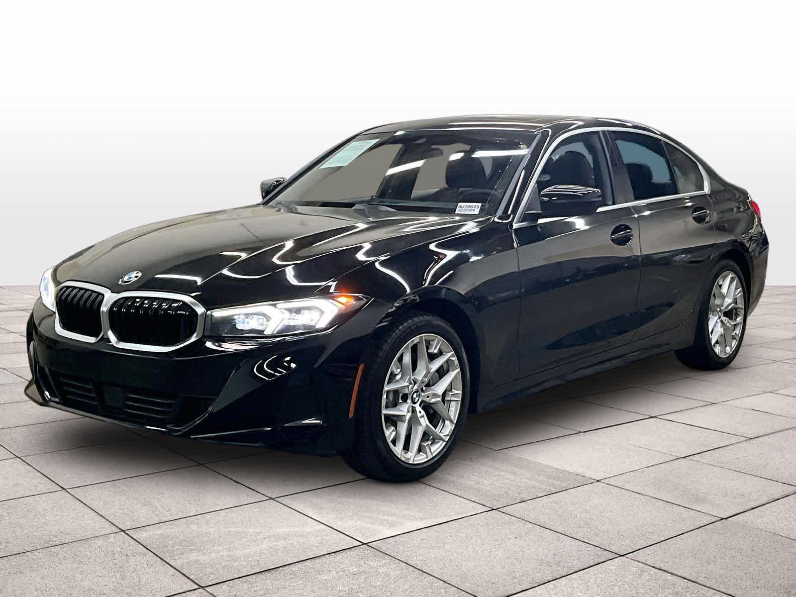 Used 2025 BMW 330i Sedan w/ Convenience Package RWD image 1