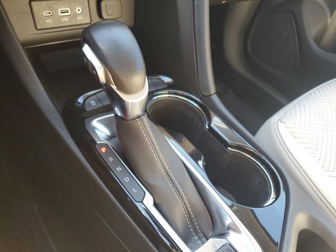 Used 2021 Buick Encore GX Essence w/ Experience Buick Package image 30