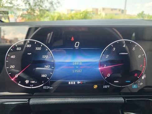 Used 2025 Mercedes-Benz GLA 250 4MATIC image 25