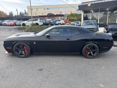 Used 2018 Dodge Challenger SRT Hellcat image 4
