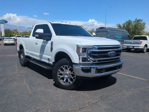 Used 2022 Ford F250 Lariat w/ FX4 Off-Road Package AWD/4WD image 2