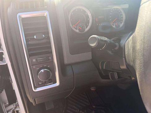 Used 2017 RAM 1500 Classic SLT AWD/4WD image 20