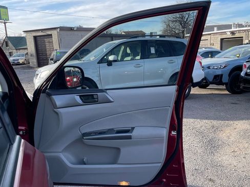 Used 2012 Subaru Forester 2.5X w/ Alloy Wheel Pkg image 11