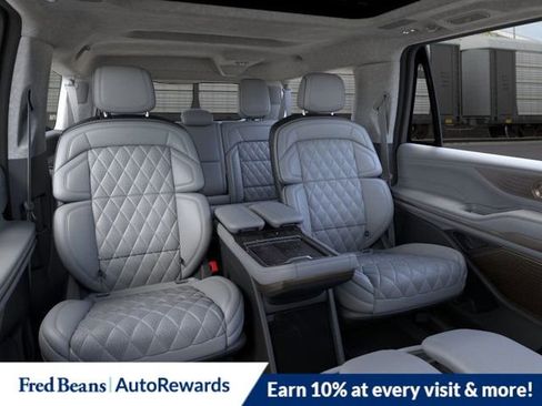 New 2026 Lincoln Navigator L Black Label AWD/4WD image 12
