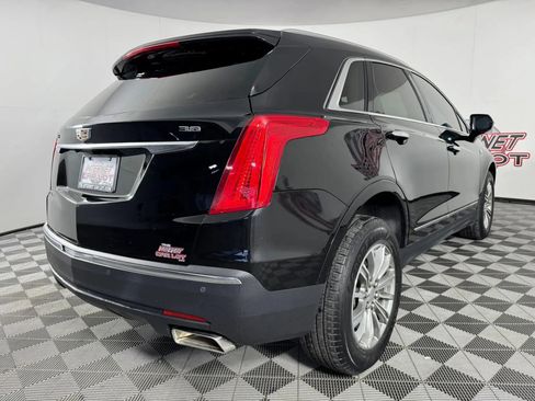 Used 2017 Cadillac XT5 Luxury w/ Driver Awareness Package FWD image 29