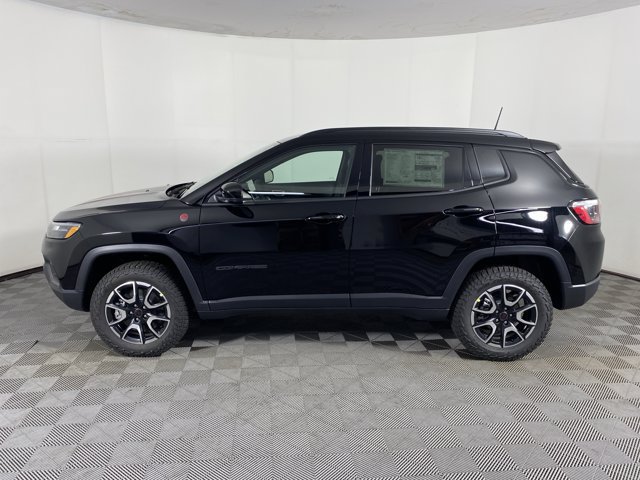 New 2026 Jeep Compass Trailhawk AWD/4WD image 10