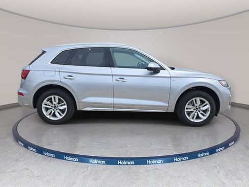 Used 2023 Audi Q5 2.0T Premium w/ Convenience Package AWD/4WD image 5