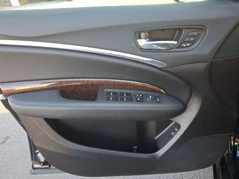 Used 2020 Acura MDX SH-AWD image 12